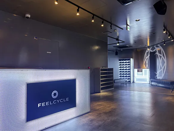 FEELCYCLE 中目黒 スタジオ写真