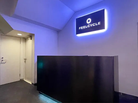 FEELCYCLE 新宿 スタジオ写真